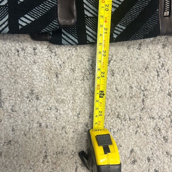 Diane Von Furstenberg 8 wool blend mono c leather trim jacket in great condition - Picture 14 of 16